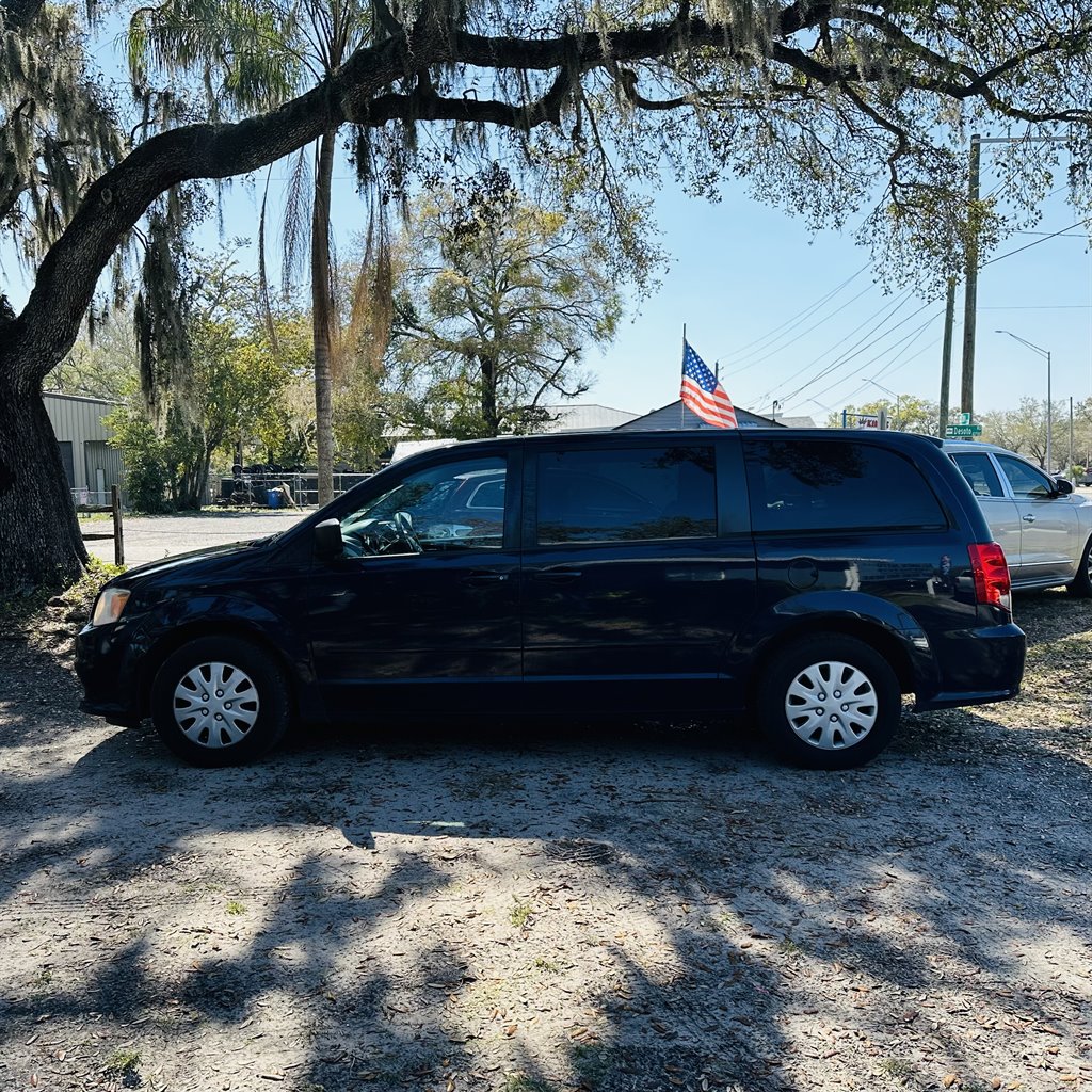 2012 Dodge Grand Caravan SE photo 5