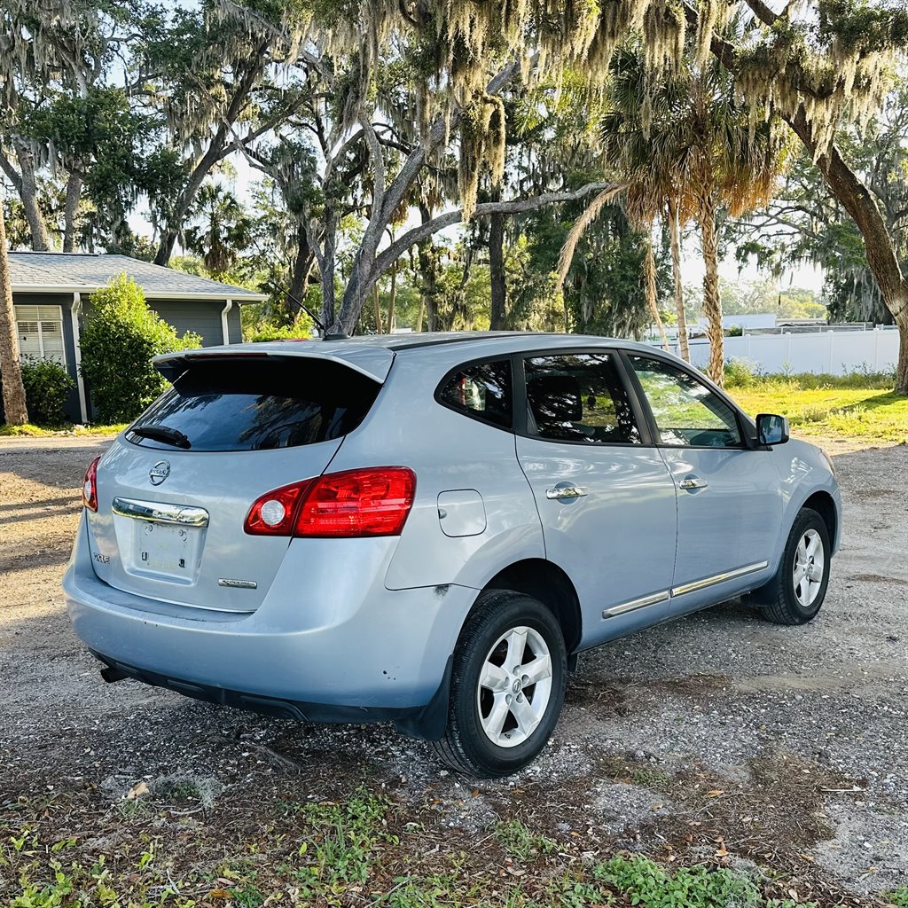 2013 Nissan Rogue S photo 3