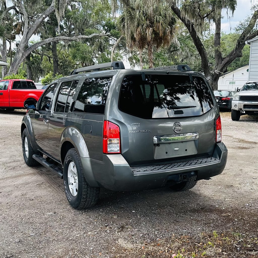 2008 Nissan Pathfinder S photo 6