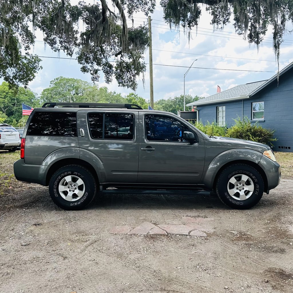 2008 Nissan Pathfinder S photo 7