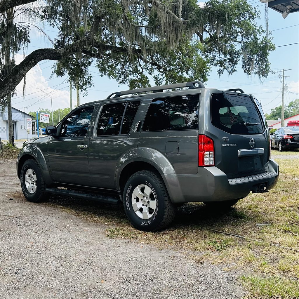 2008 Nissan Pathfinder S photo 15