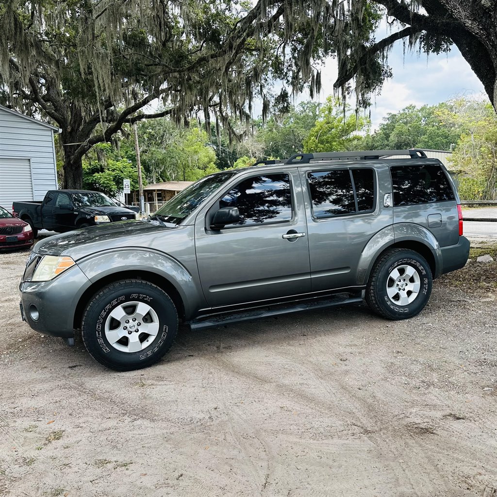 2008 Nissan Pathfinder S photo 13