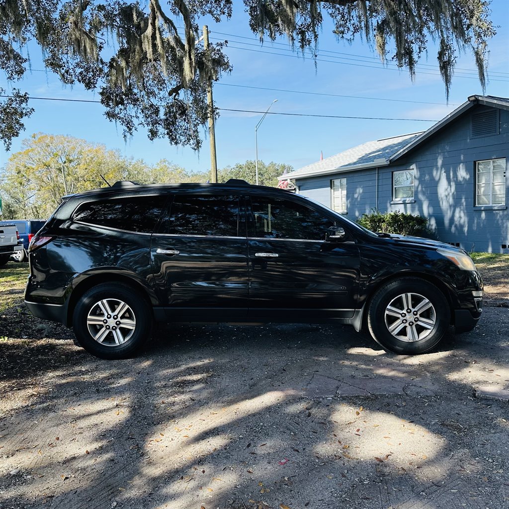 2015 Chevrolet Traverse 2LT photo 7