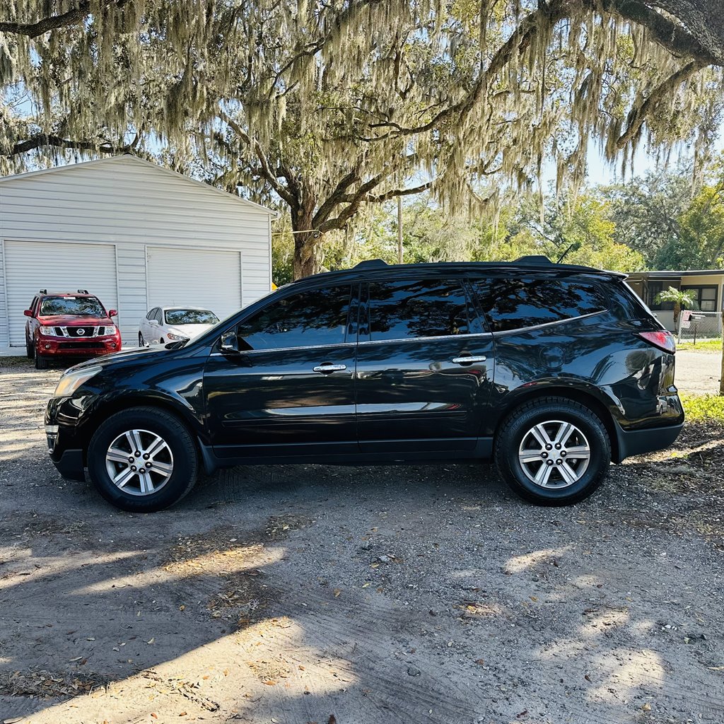 2015 Chevrolet Traverse 2LT photo 9