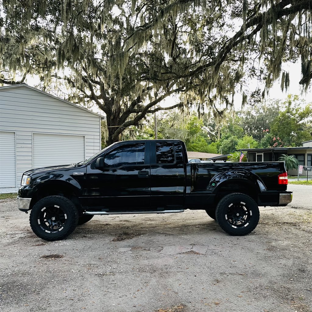 2006 Ford F-150 XLT photo 10