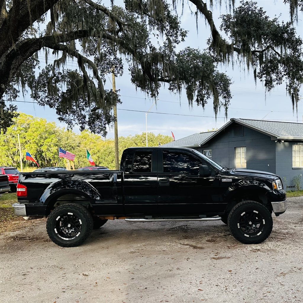 2006 Ford F-150 XLT photo 7