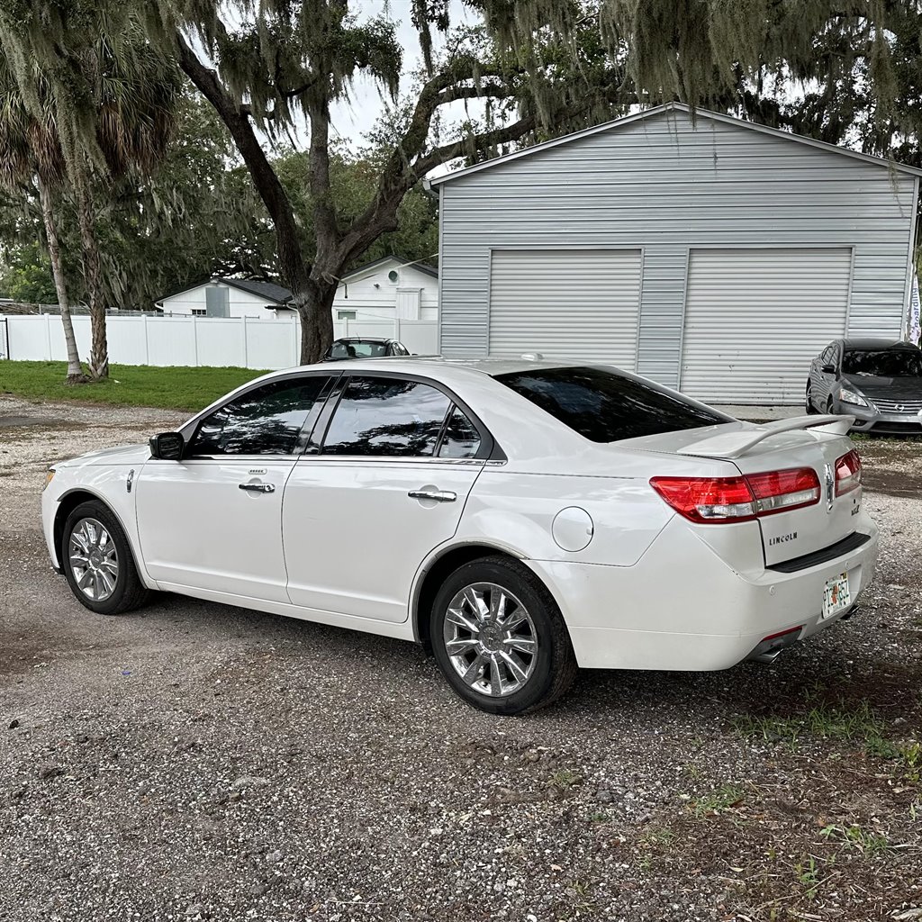 2011 Lincoln MKZ Base photo 6