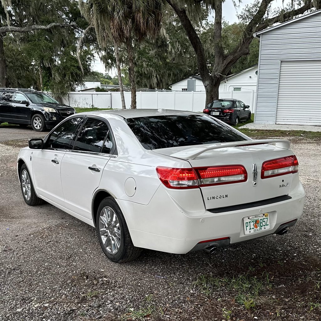 2011 Lincoln MKZ Base photo 9