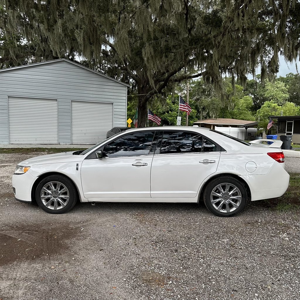 2011 Lincoln MKZ Base photo 7