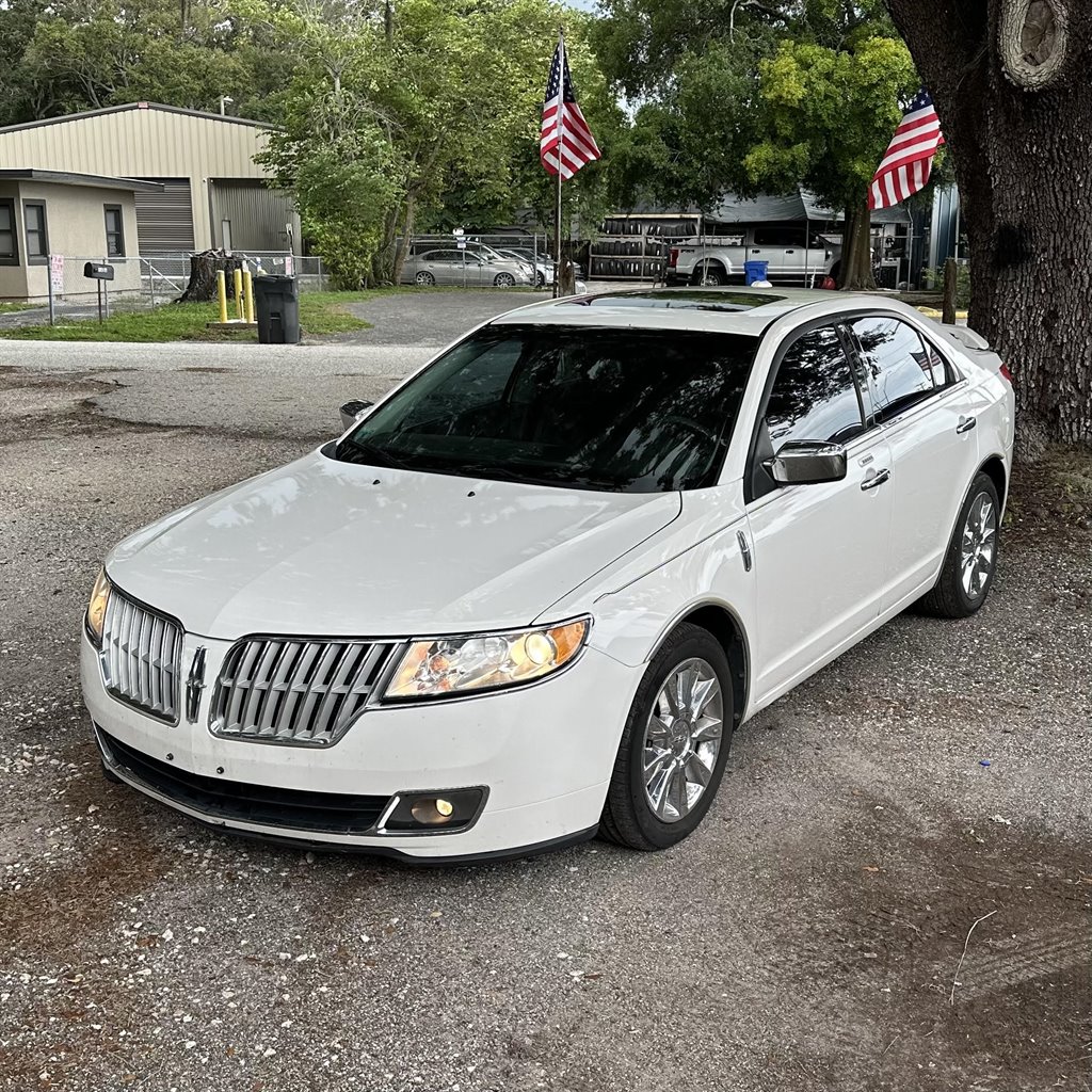 2011 Lincoln MKZ Base photo 2