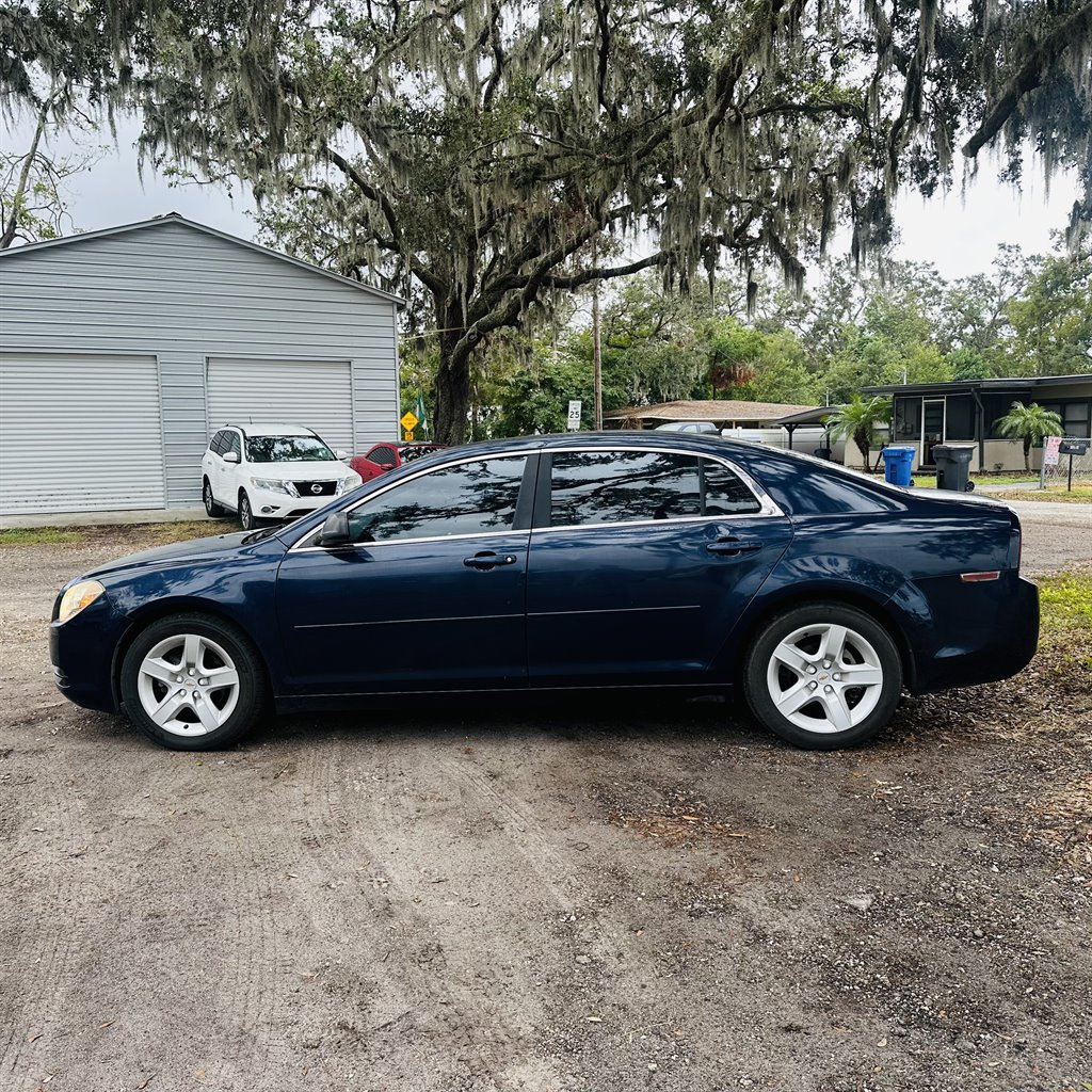 2011 Chevrolet Malibu 1LS photo 6